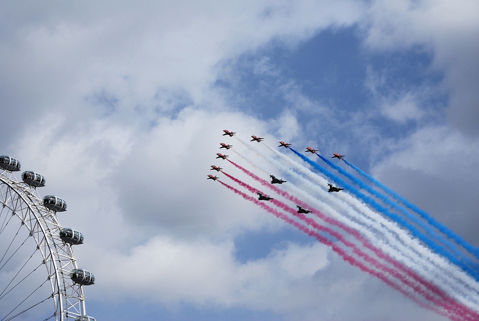 Bae hawk trainer london eye air show