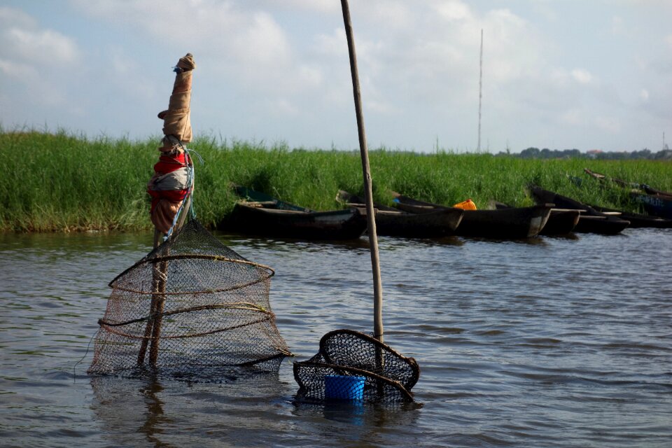 Waterpolo boat fishing