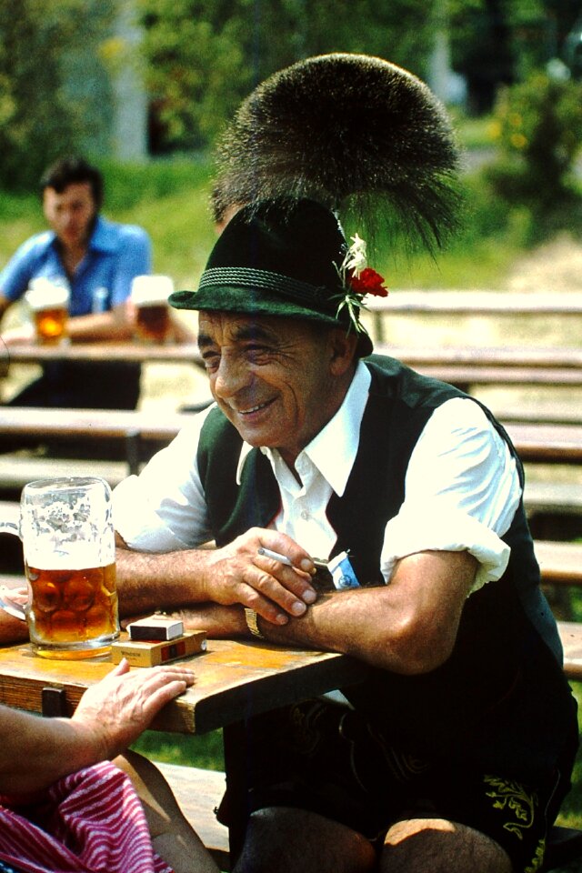 Hat man tradition