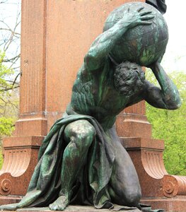 Sculpture monument berlin photo