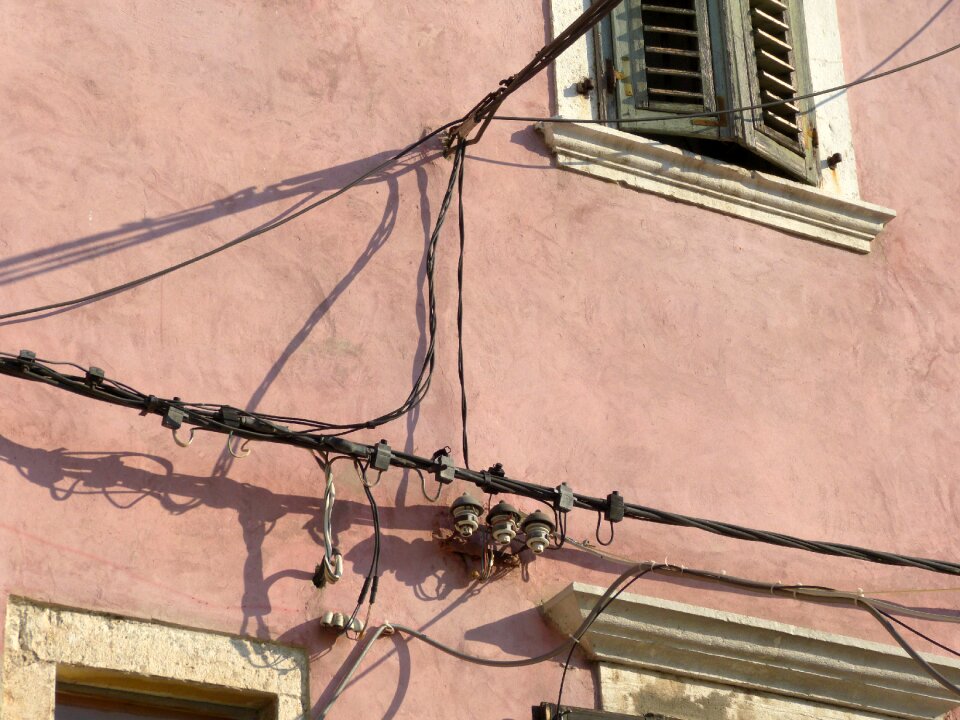 Line electricity electrical installation