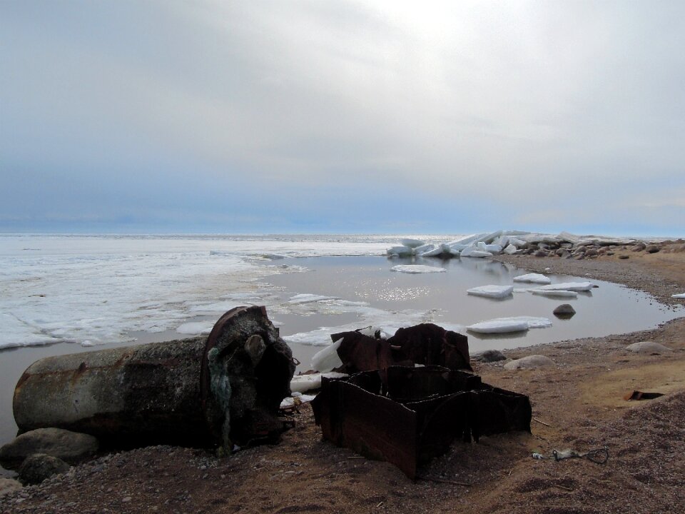 Cement ice floe finnish