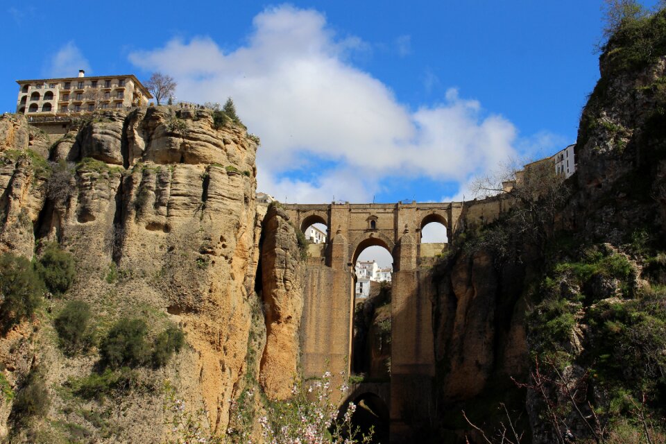 Rock town bridge historic center