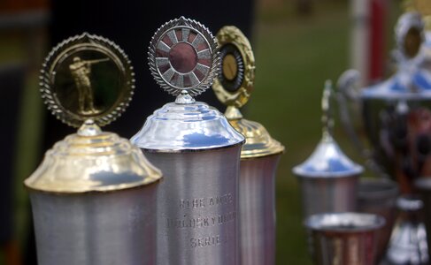 Win trophy premium