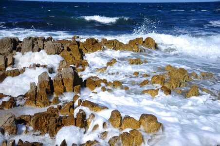 Sea foam surf