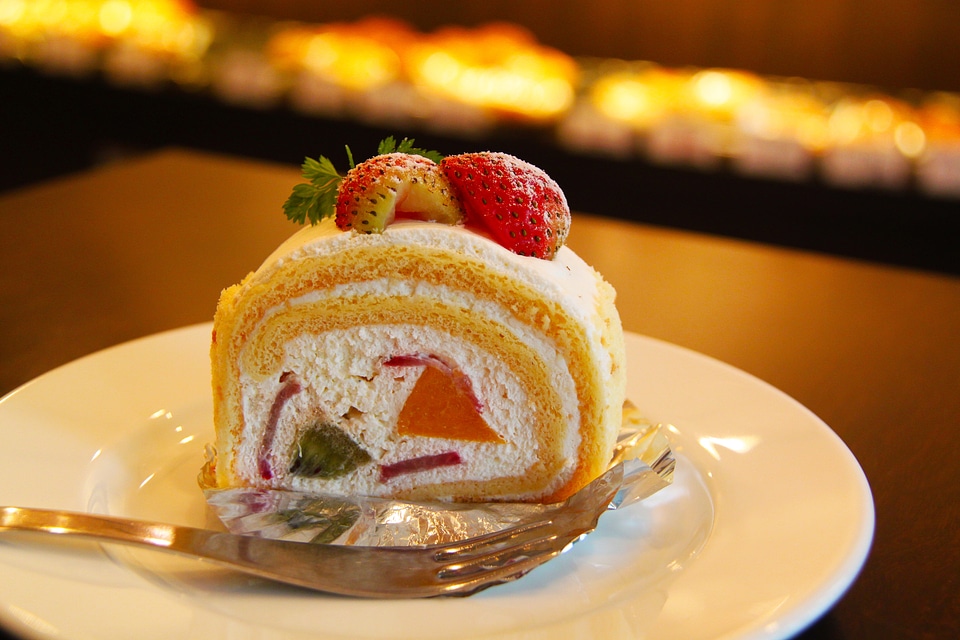 Dessert strawberry cake cream cake