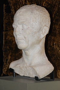 Antique vestige romans