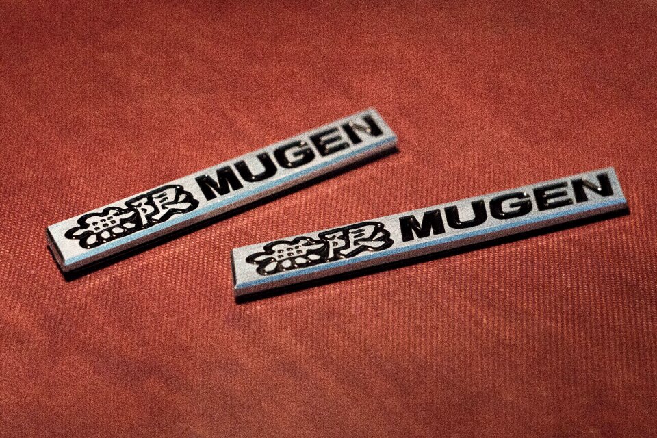Tuning spoiler label