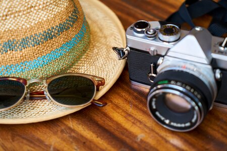 Hat holiday eyewear