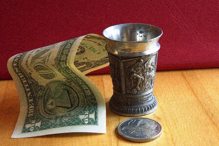 Old service tin