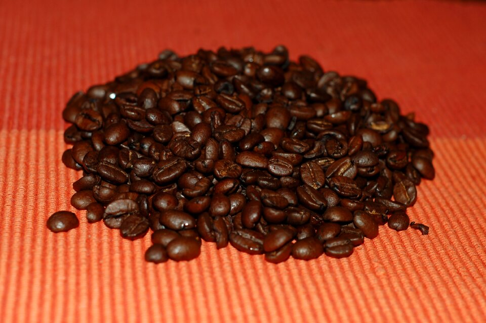 Roasted black macro