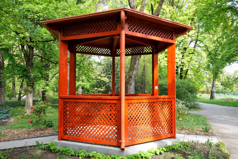 Nature natural material park
