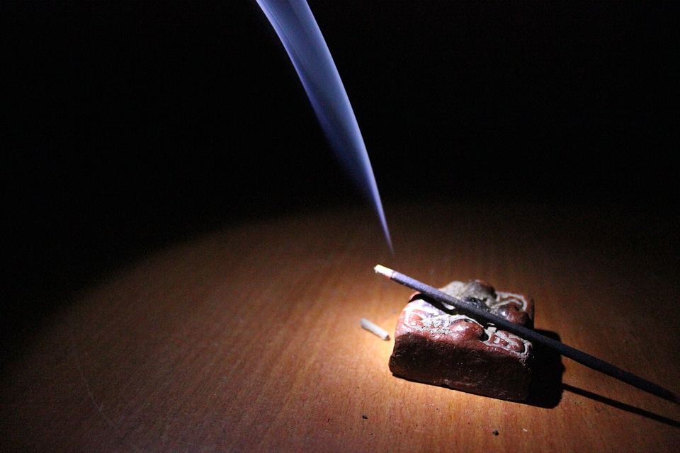 Fumigant smell aroma