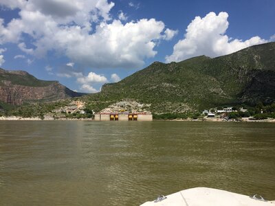 Dam gates durango
