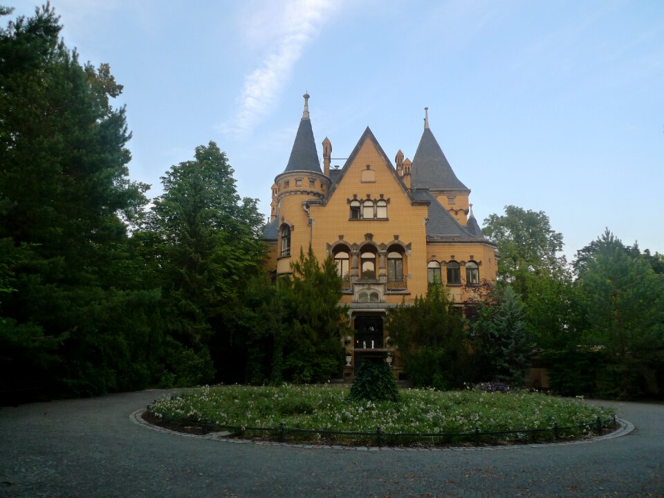 Garden park architecture
