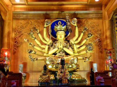 Buddha quasi mention religion