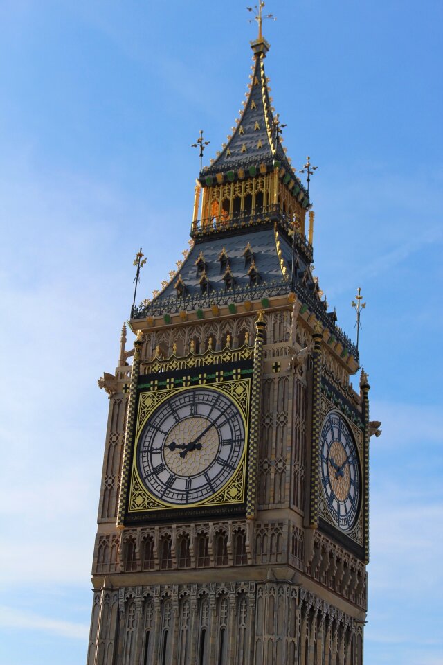 Clock architecture monuments
