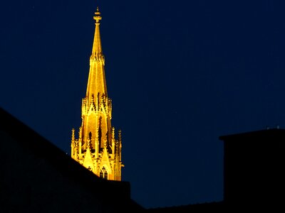 Munich night cross photo