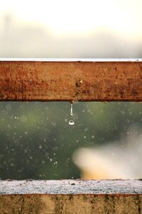 Bossage raindrops weather photo