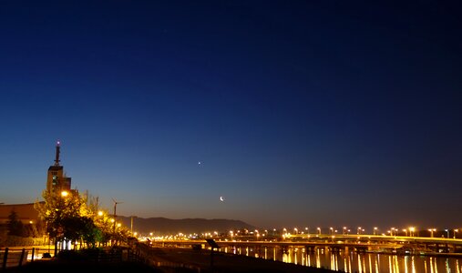 Dawn crescent night view