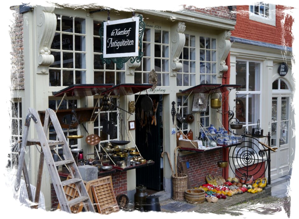 Antiques junk rarities