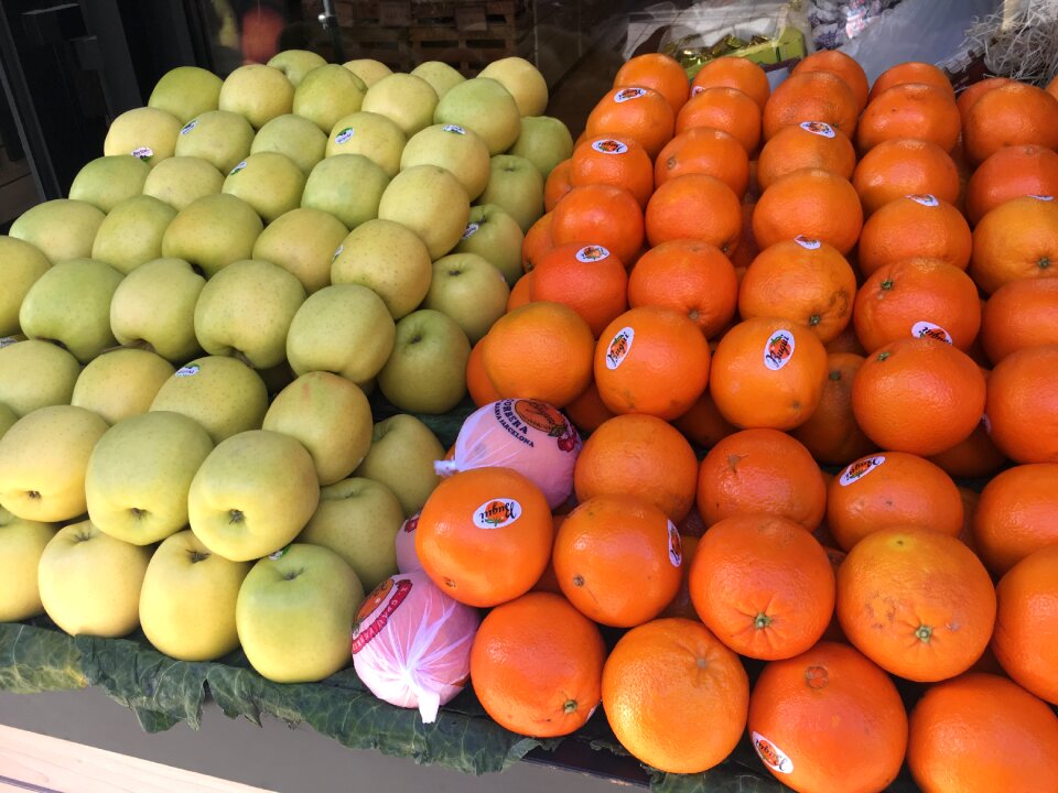Fruit vegetables servifruitsantjust