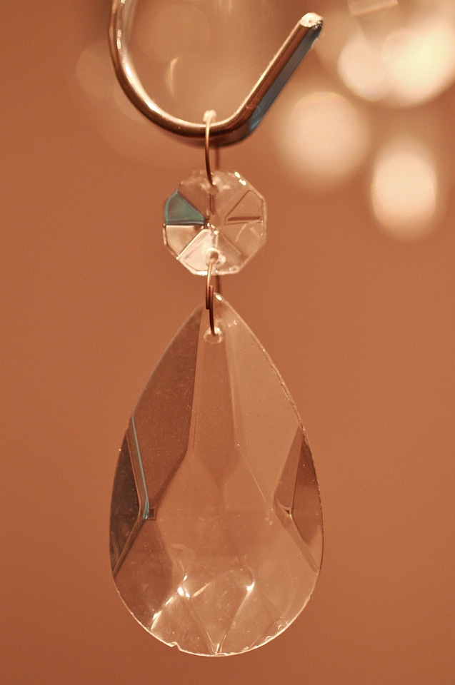 Glass glassy shimmer