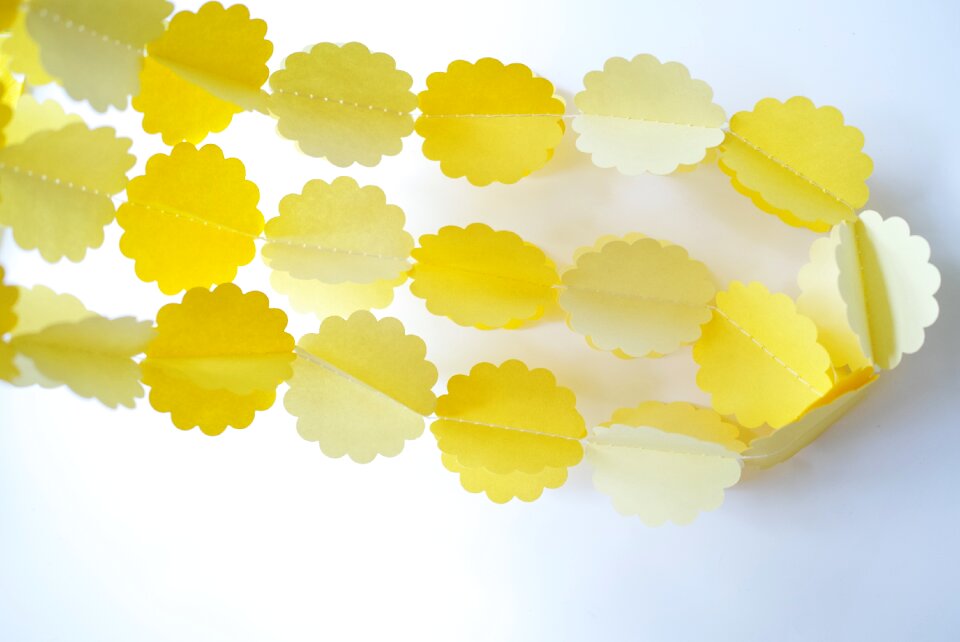 Pull flower party decoration petal