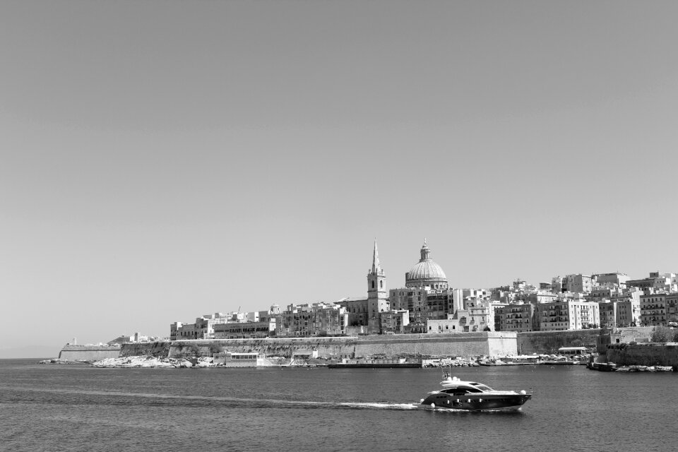 Ships boat photo