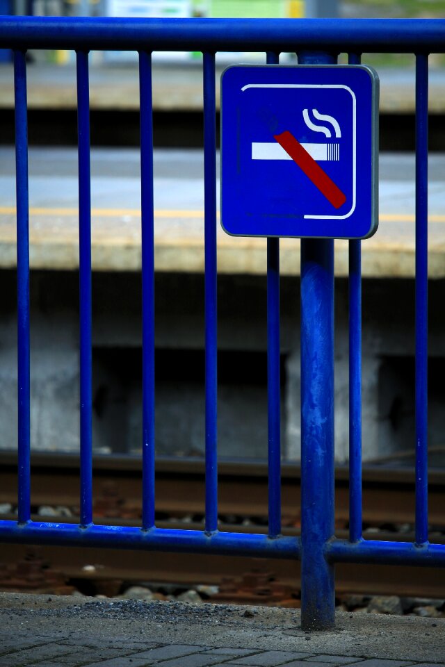 Protection of non-smokers blue shield
