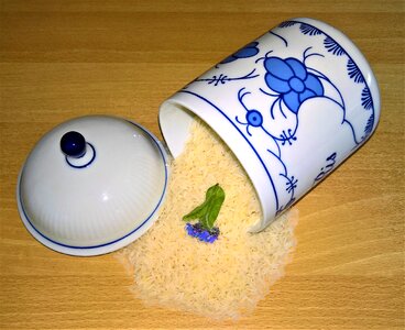 Box porcelain white blue