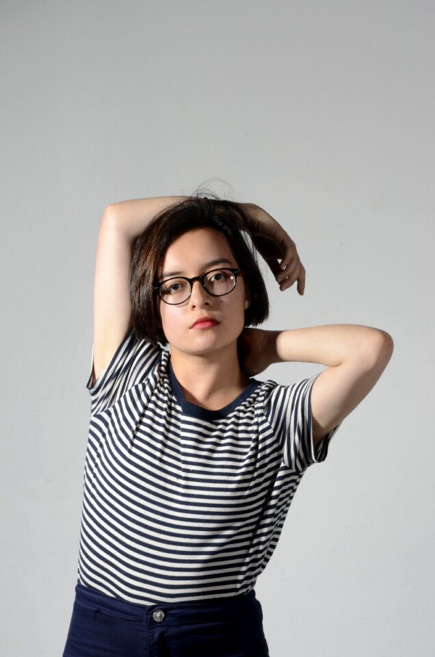 Pose women model