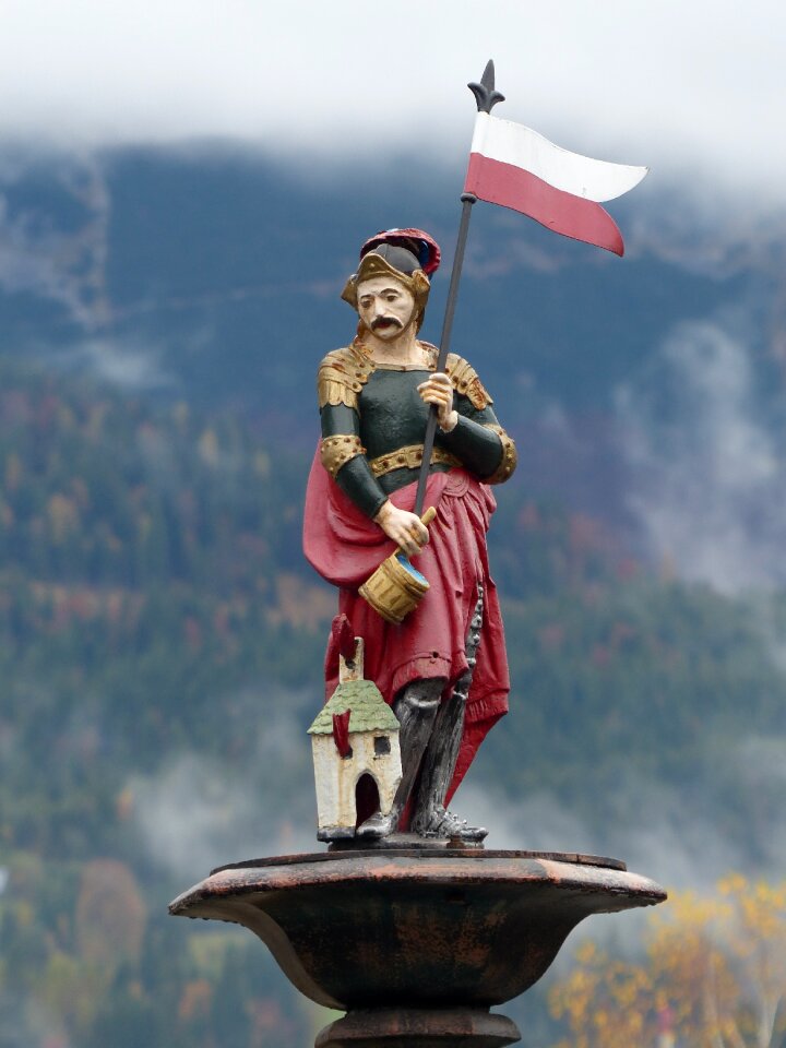 Tyrol figure wilderkaiser