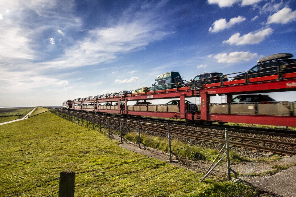Autotransport car train transit