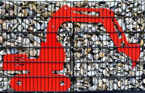 Stone wall stone basket stones