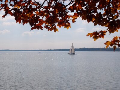 Sailing water lake