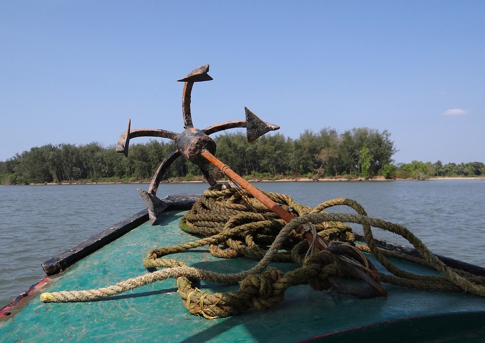 Motor boat arabian sea ropes