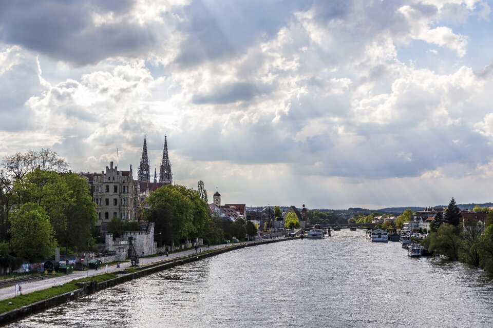 Danube sky sunbeam photo