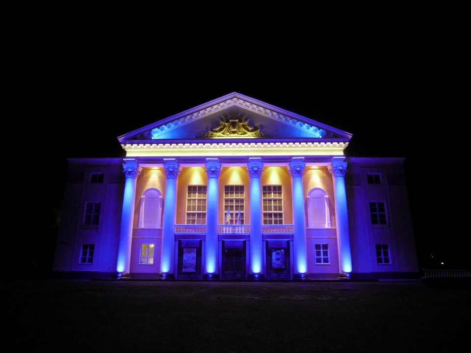 Night the façade of the baroque