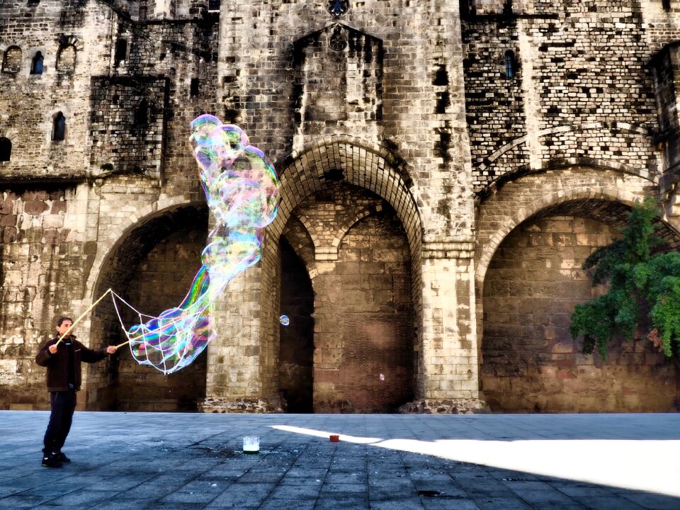 Street artist barcelona europe