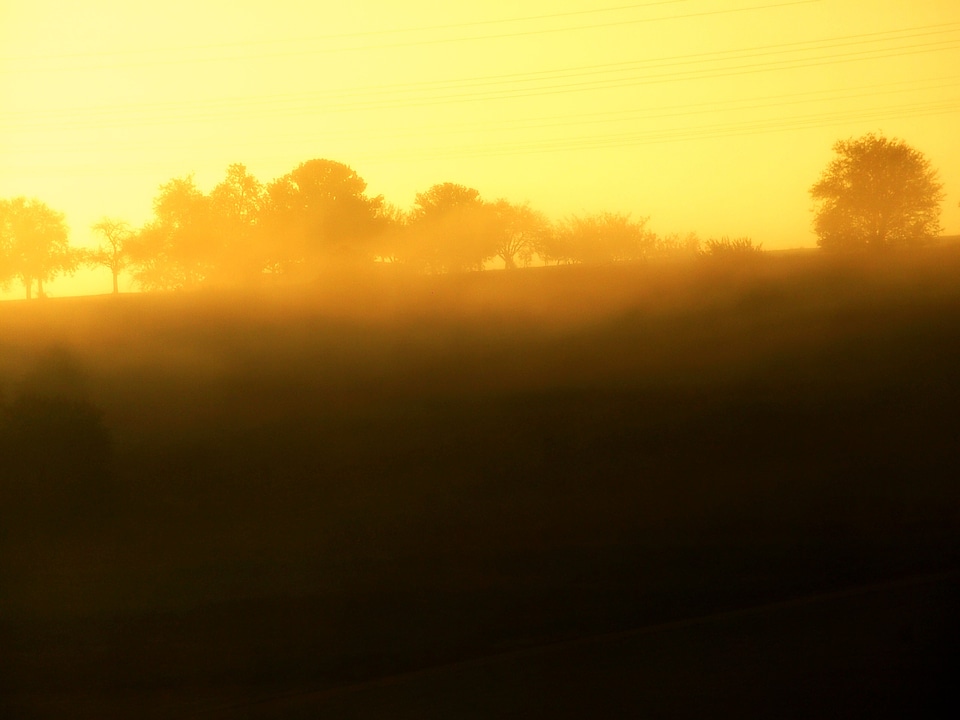 Morning colourless backlighting