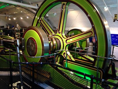 London engine room lifting device