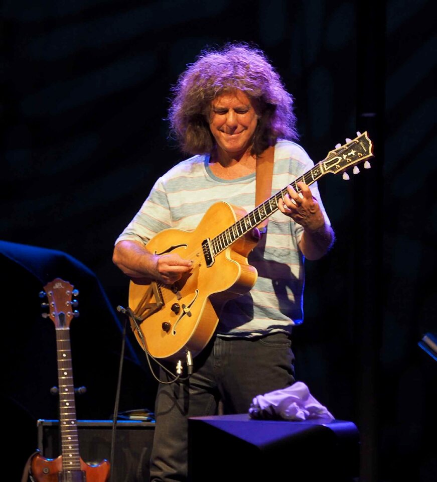 Fusion guitarist umbria jazz