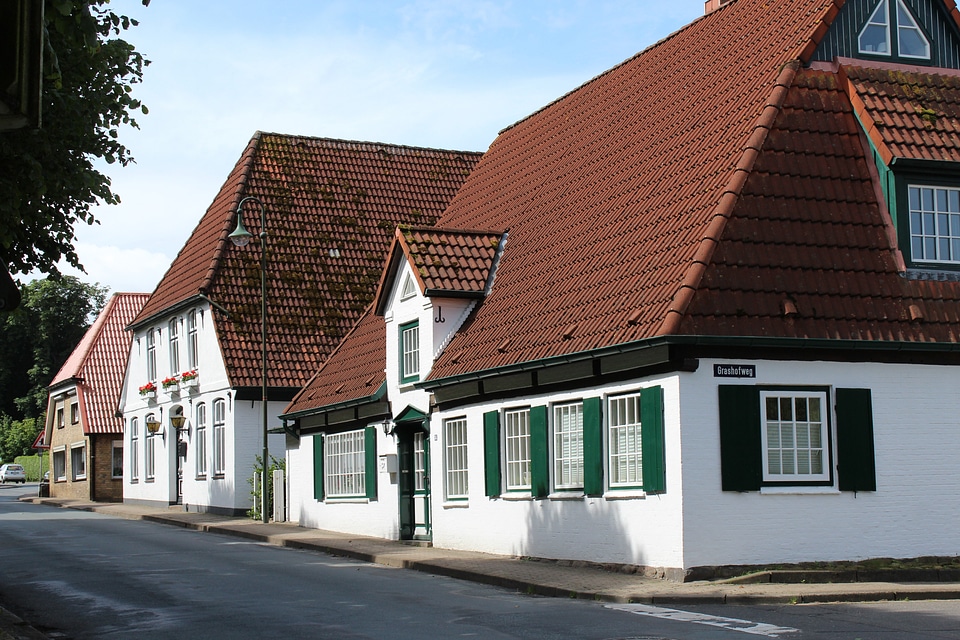 Houses tellingstedt building