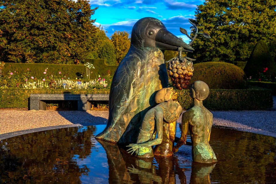Nature fountain jewelry water feature