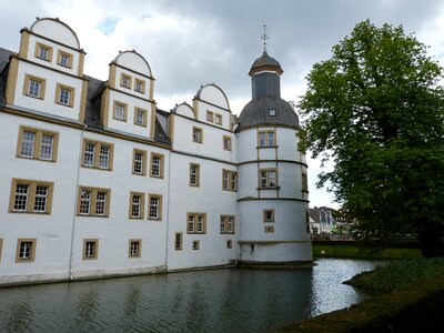 Schloß neuhaus places of interest park