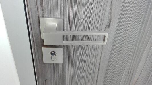 Handle the safety of the rosette