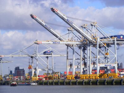 Belgium dock oil tank