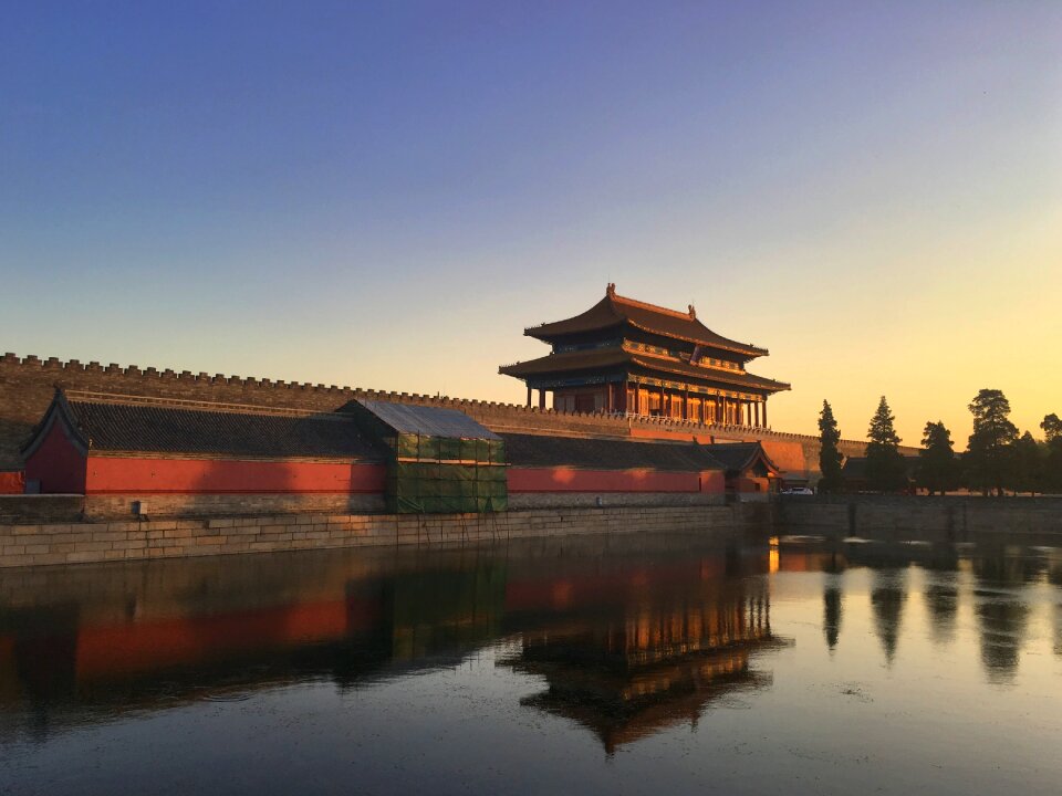 The national palace museum twilight reflection