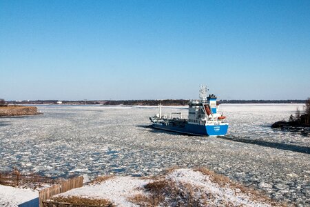 Ice floe landscape finnish photo